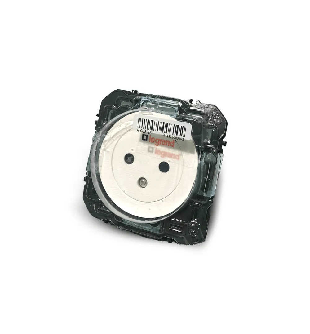 Prise dans Matériel Electrique